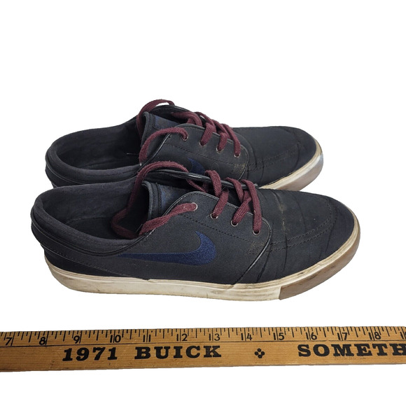 Nike Other - Nike SB Zoom Stefan Janoski Shoes Black Swoosh Logo Low Top Size 8.5 Academia